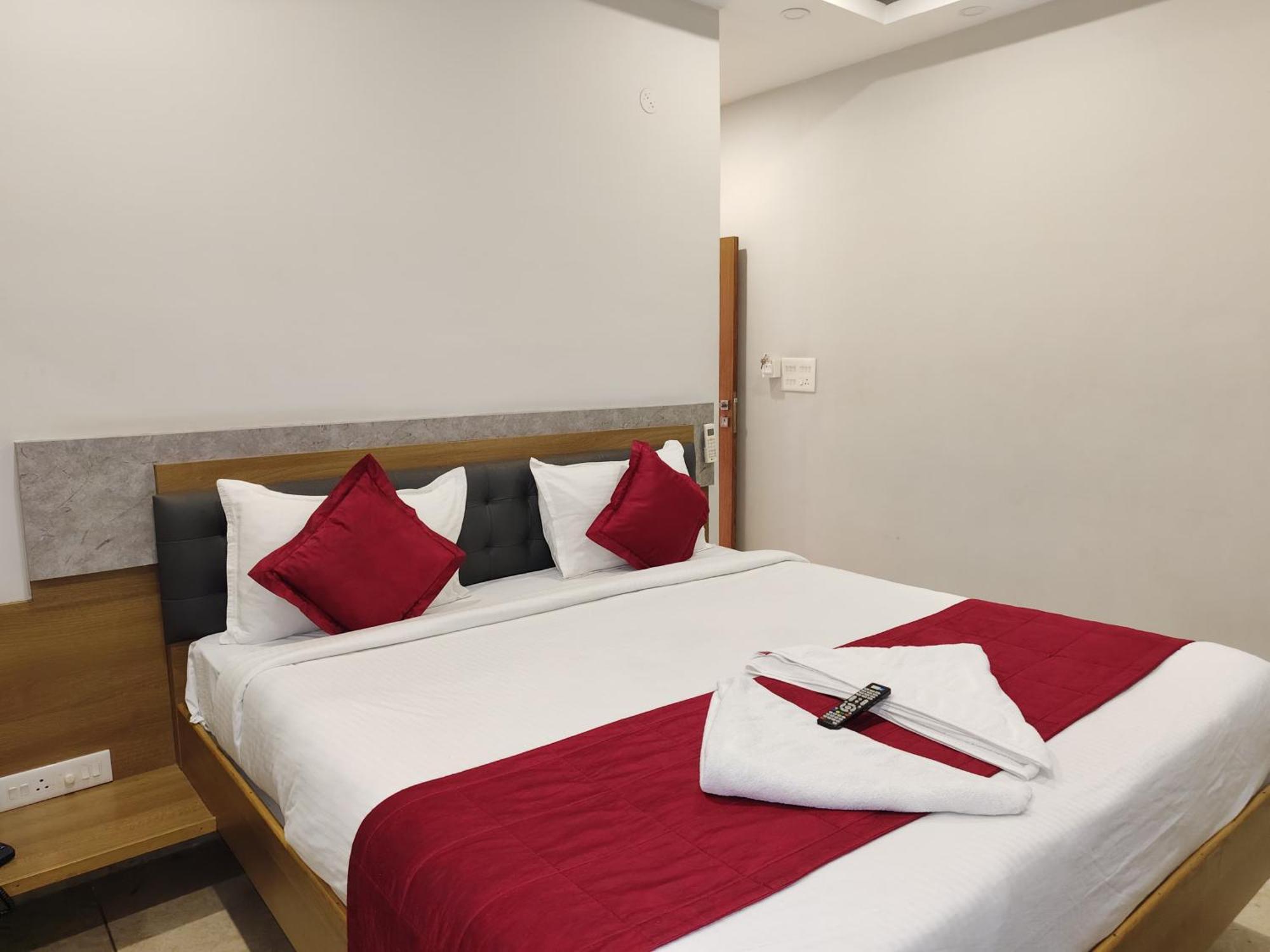 Classio Residency Pondicherry Exterior foto