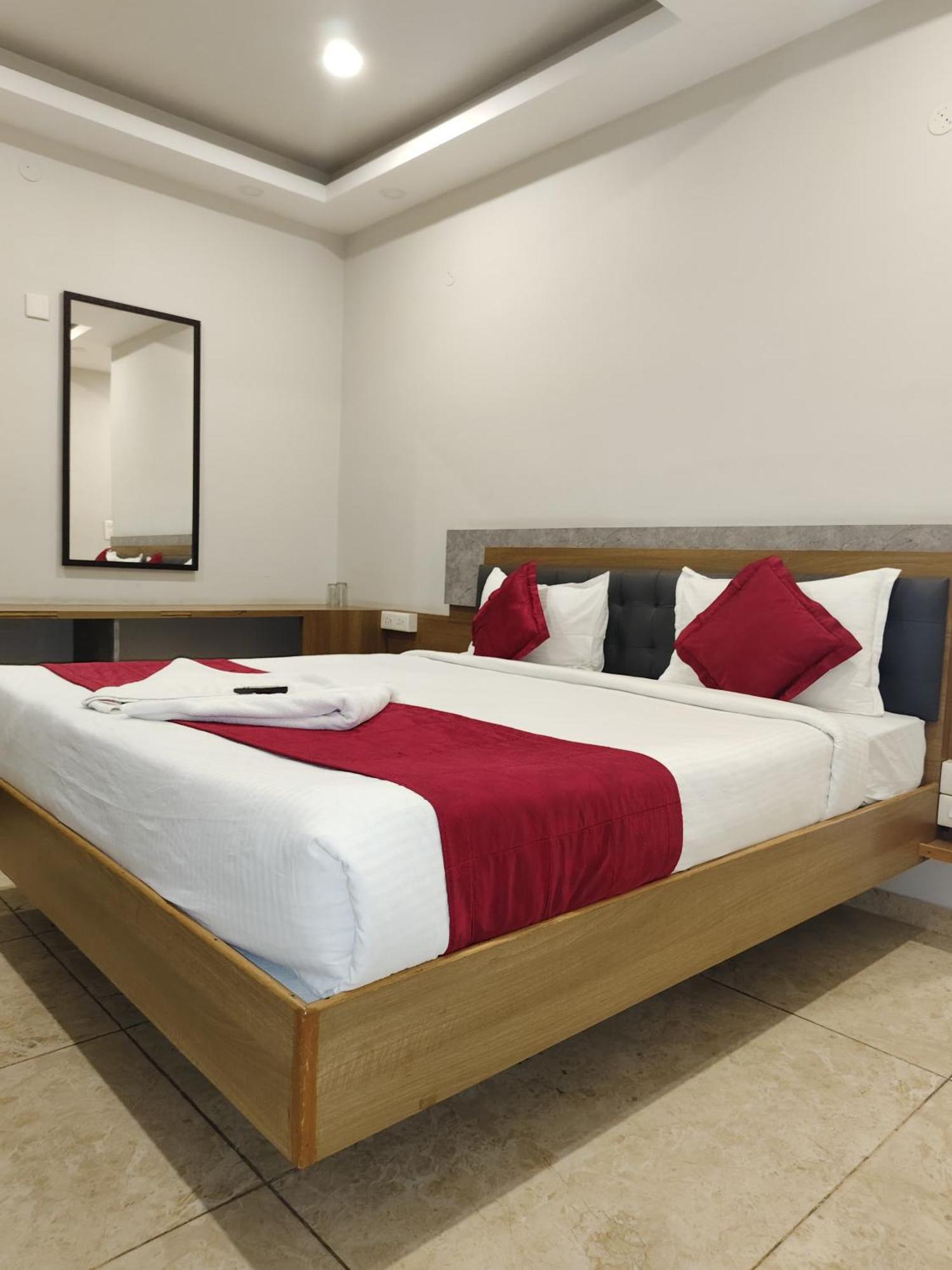 Classio Residency Pondicherry Exterior foto